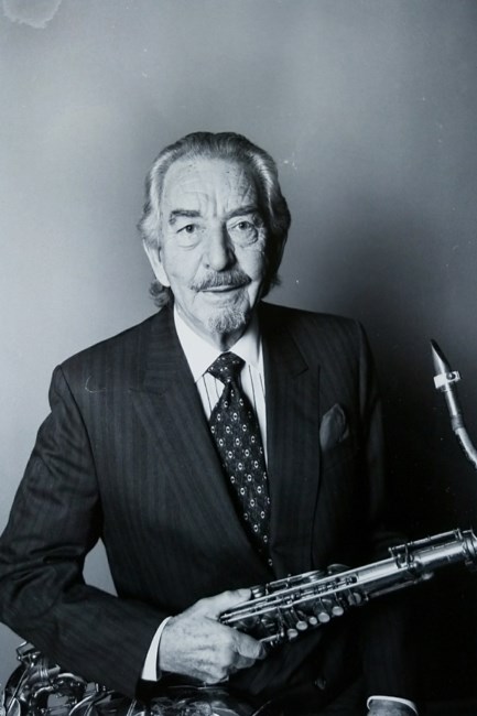 Obituary of Robert Wallace Schlichting