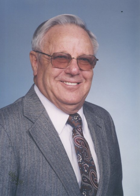 Avis de décès de John E. Brazil