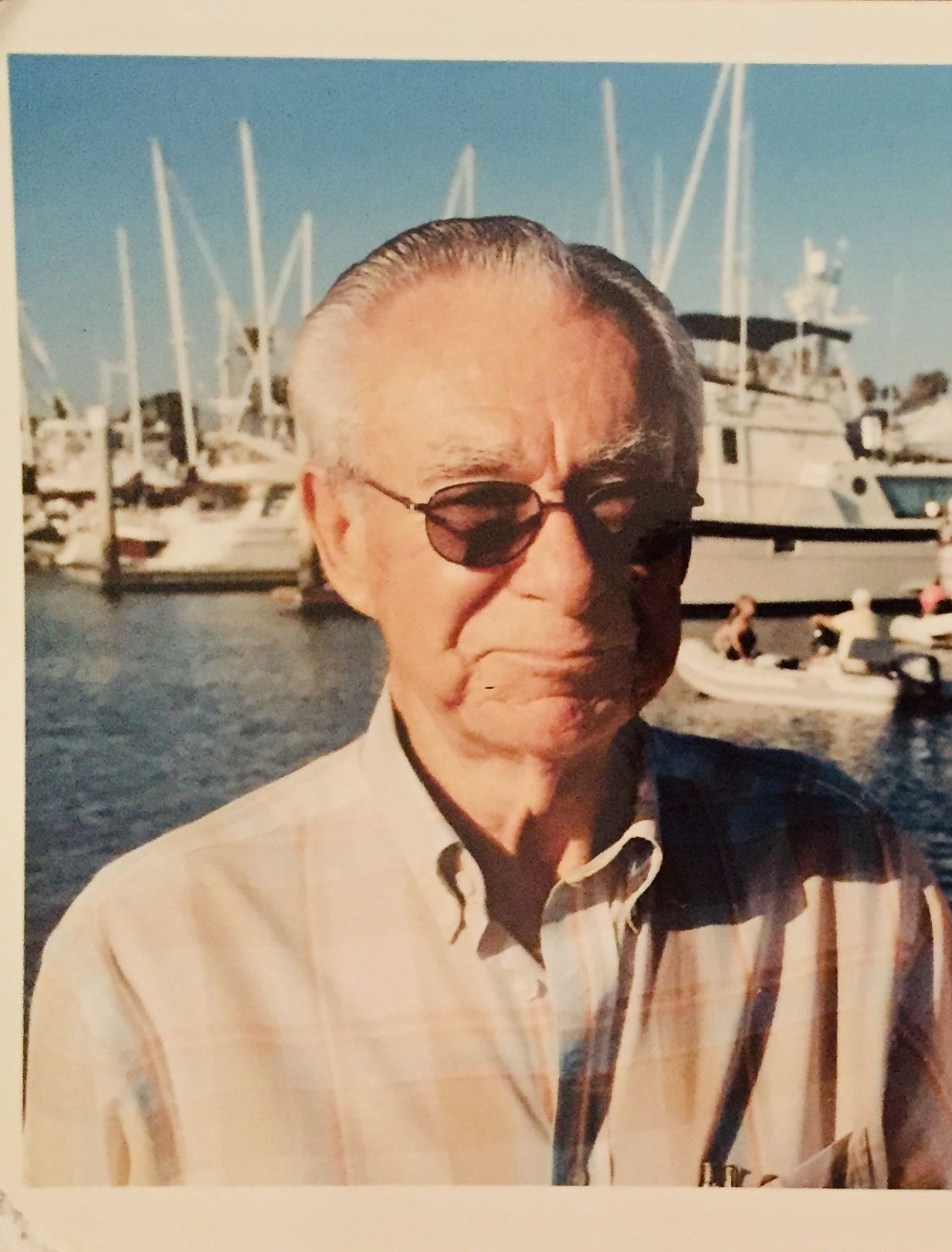 Obituary of Lowell Ellis Lewis