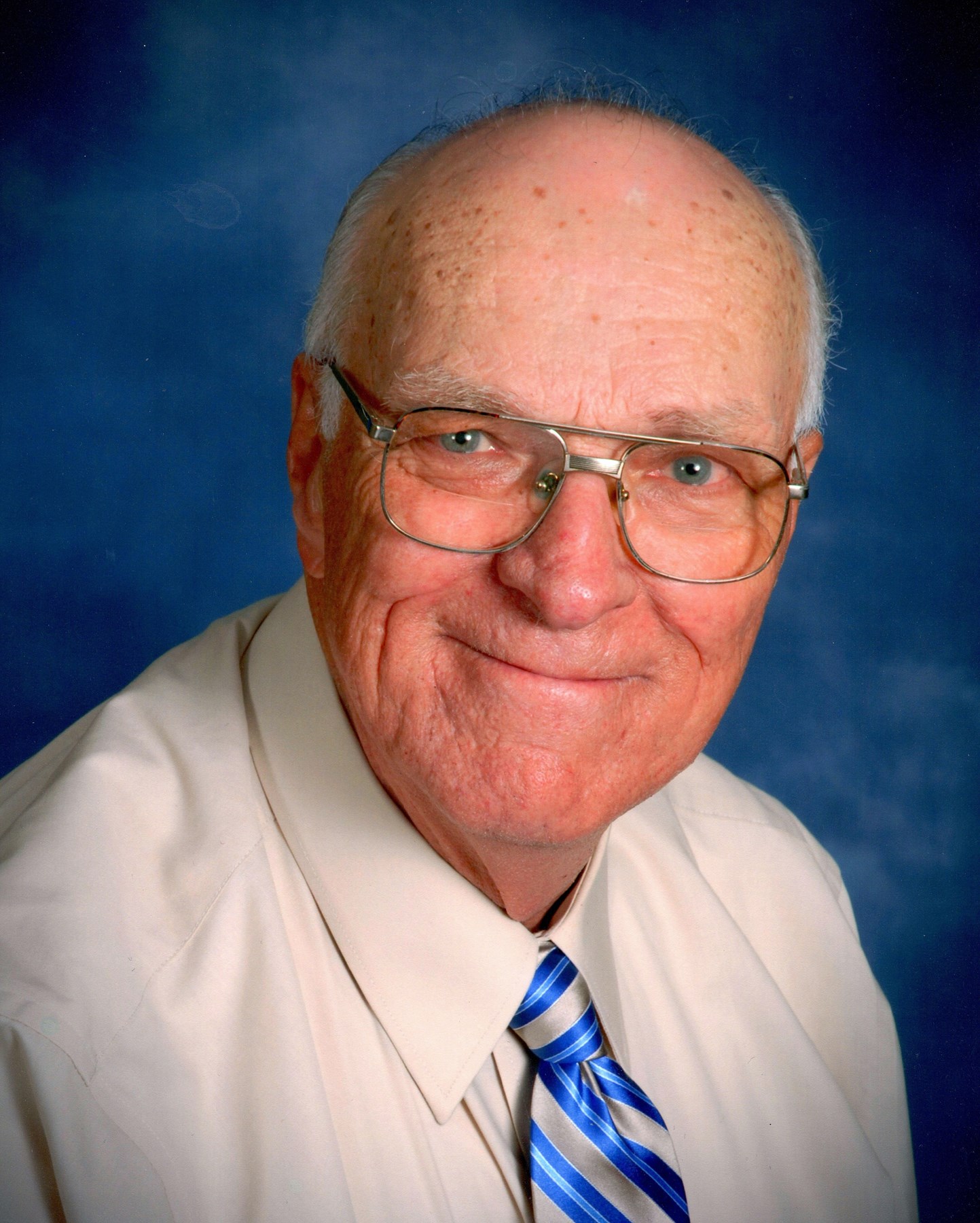 Obituary of Shelton Ervin Albrecht