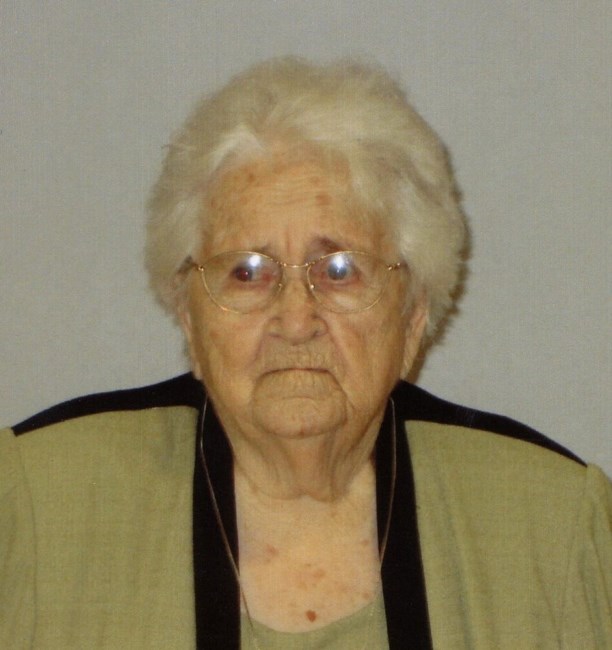 Obituary of Laura M Curd Moore