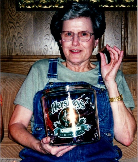 Obituary of Viola Ruth Lewis