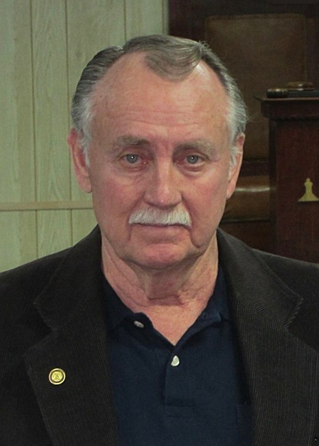 Obituario de Earl Duane Curry