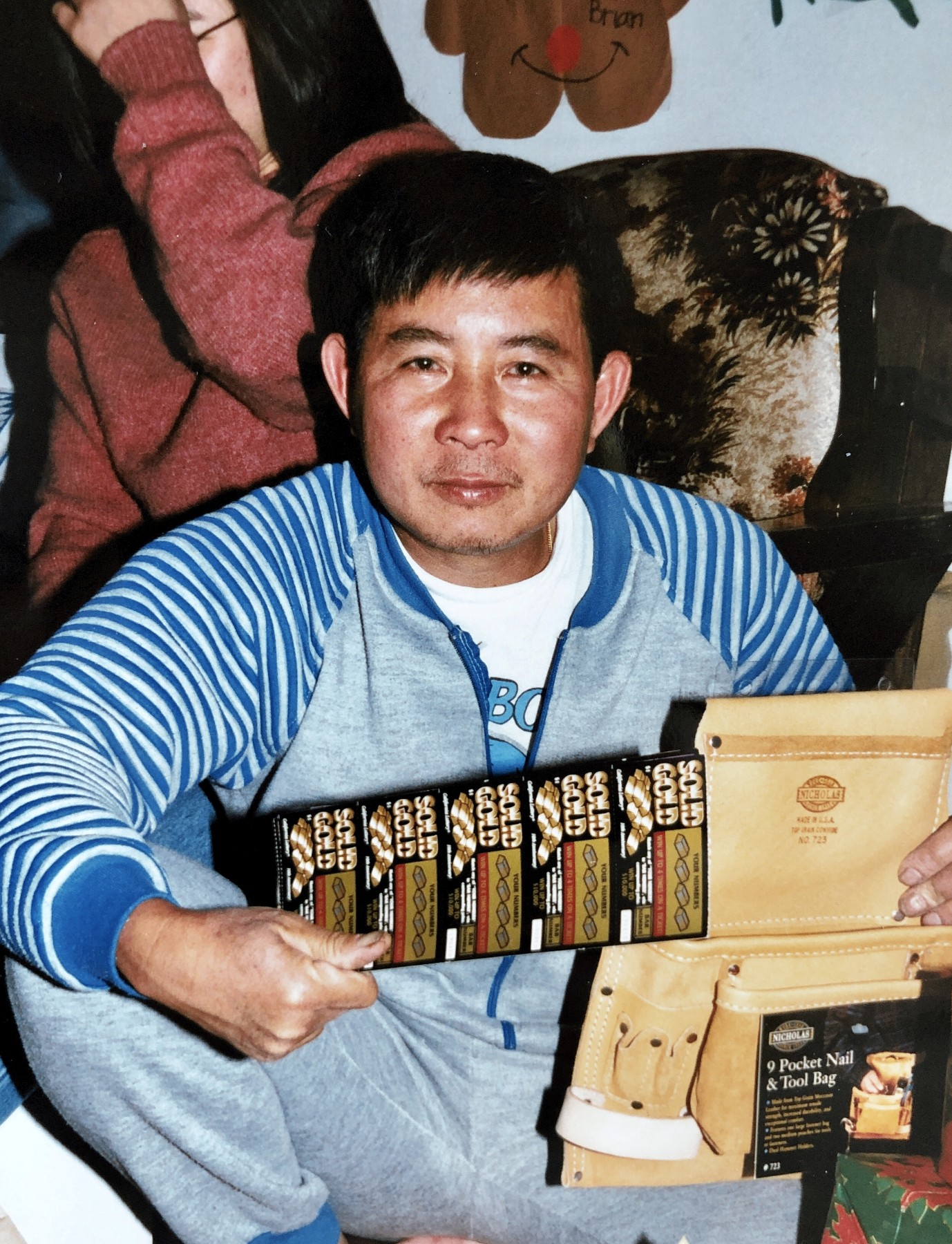 Obituary of Johnny Ngan Au