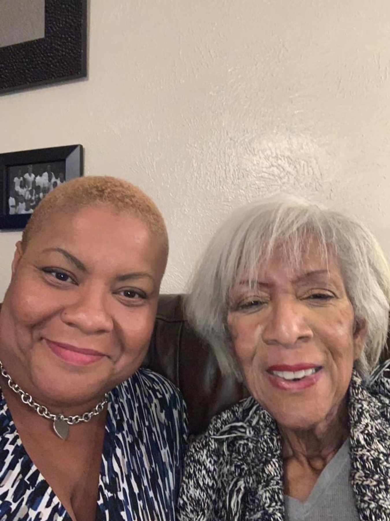 Yvonne Powers's Instagram, Twitter & Facebook on IDCrawl