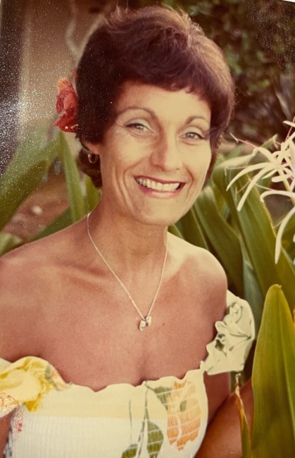 Obituario de Rosalie "Peggy" Hammond