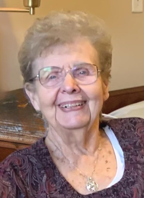Obituary of Margaret J. Manogg