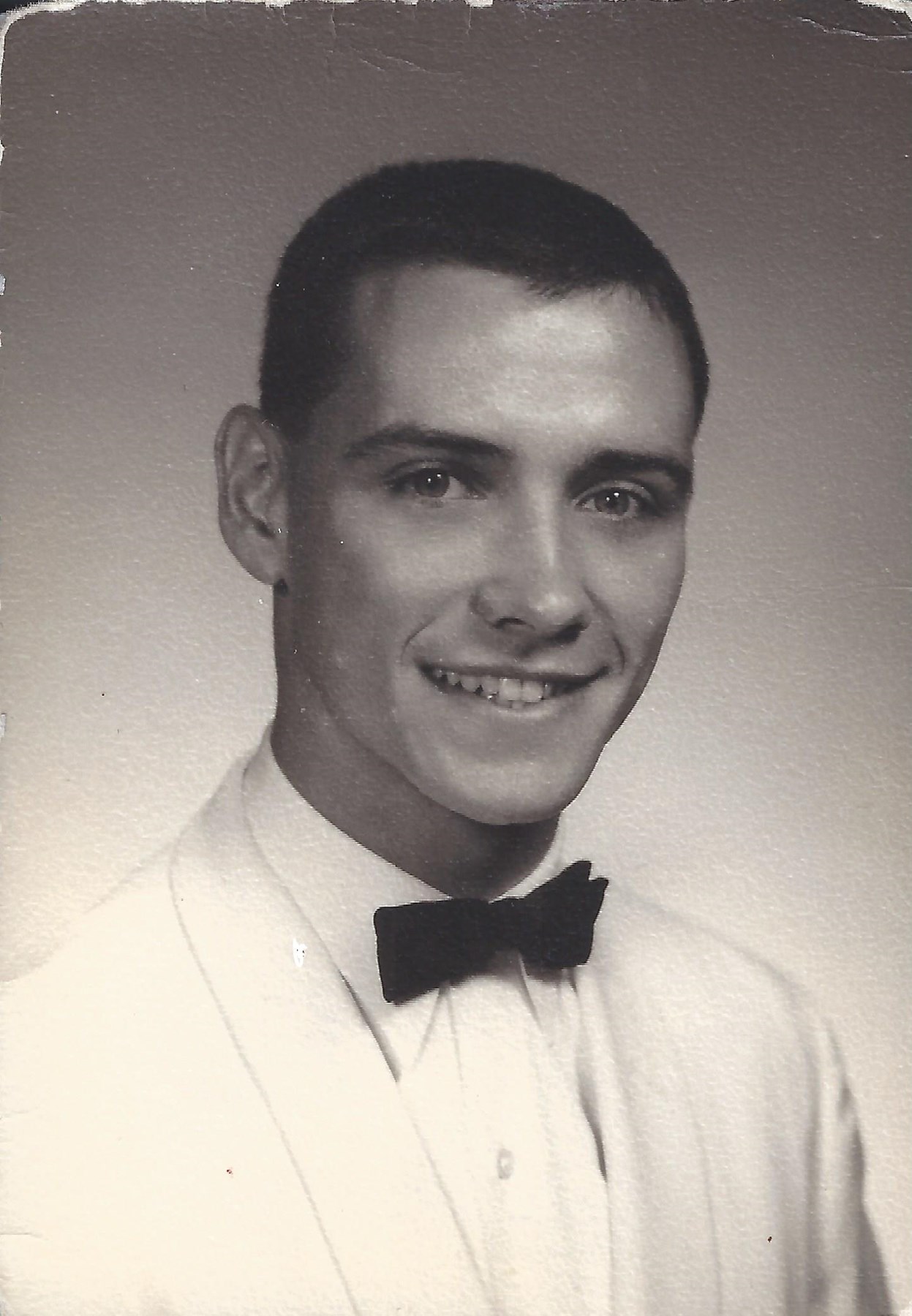 Obituary of Robert Clarence Walker III