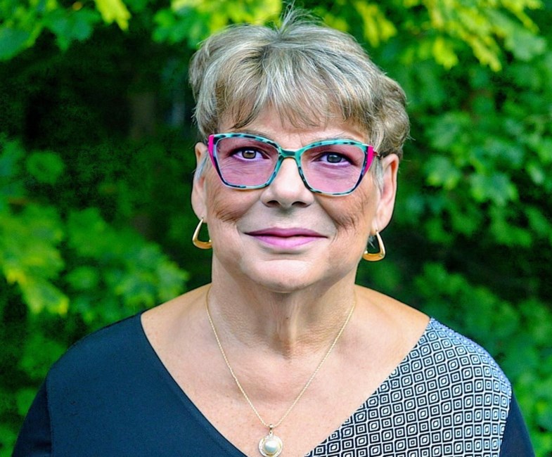 Obituary of Debborah Lynn Wallace