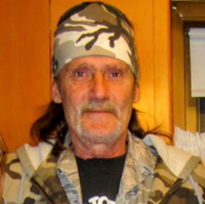 Obituario de Daniel E Dubiel