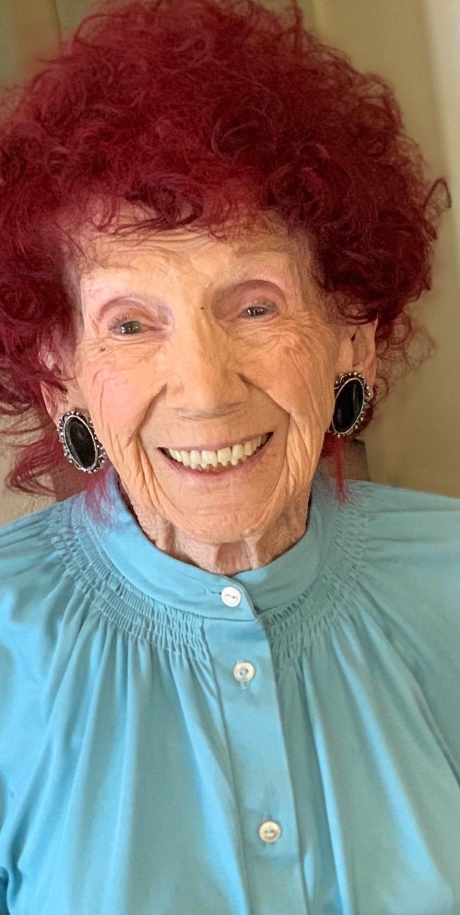 Obituary of Mary Contes