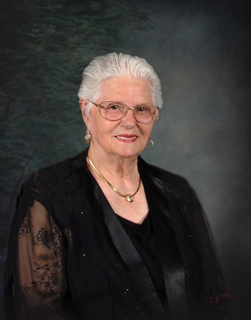 Obituary of Lurdes De Freitas Corregedor