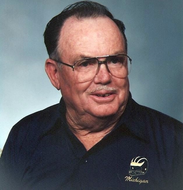 Obituary of Louie W Davis