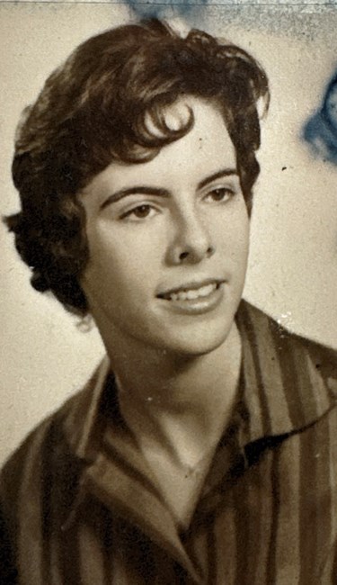 Obituary of Marielyn Andrews Hinton