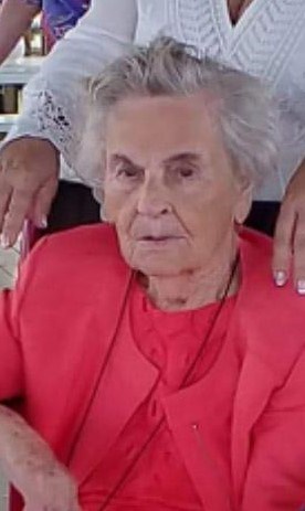 Obituary of Vera Carlisle