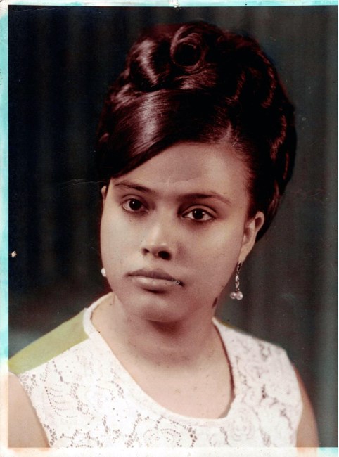 Obituary of Julia Jauregui Flores