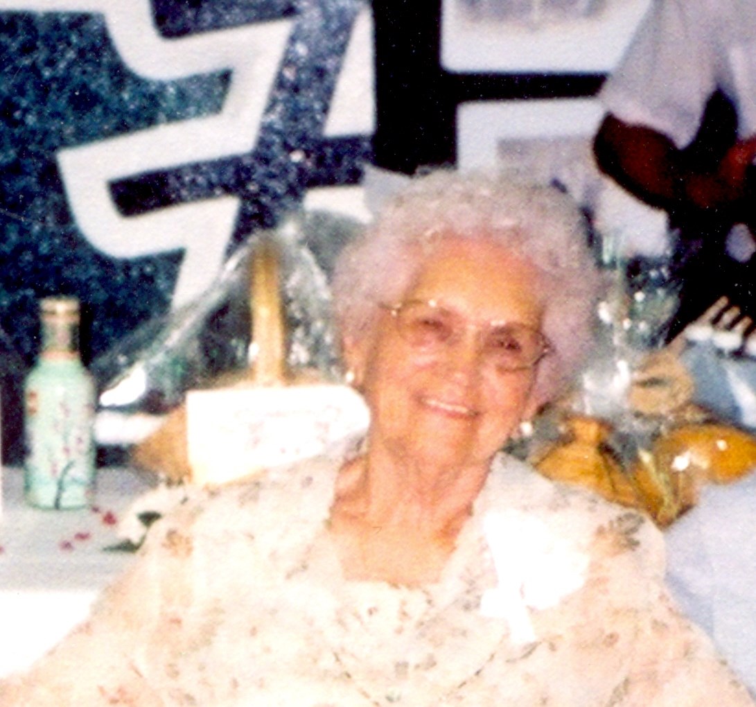 Obituary of Maria Cruz Glenn