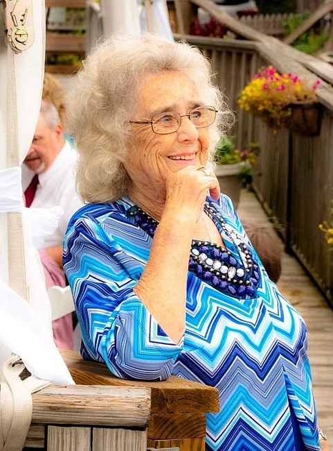 Obituary of Margaret R Benton