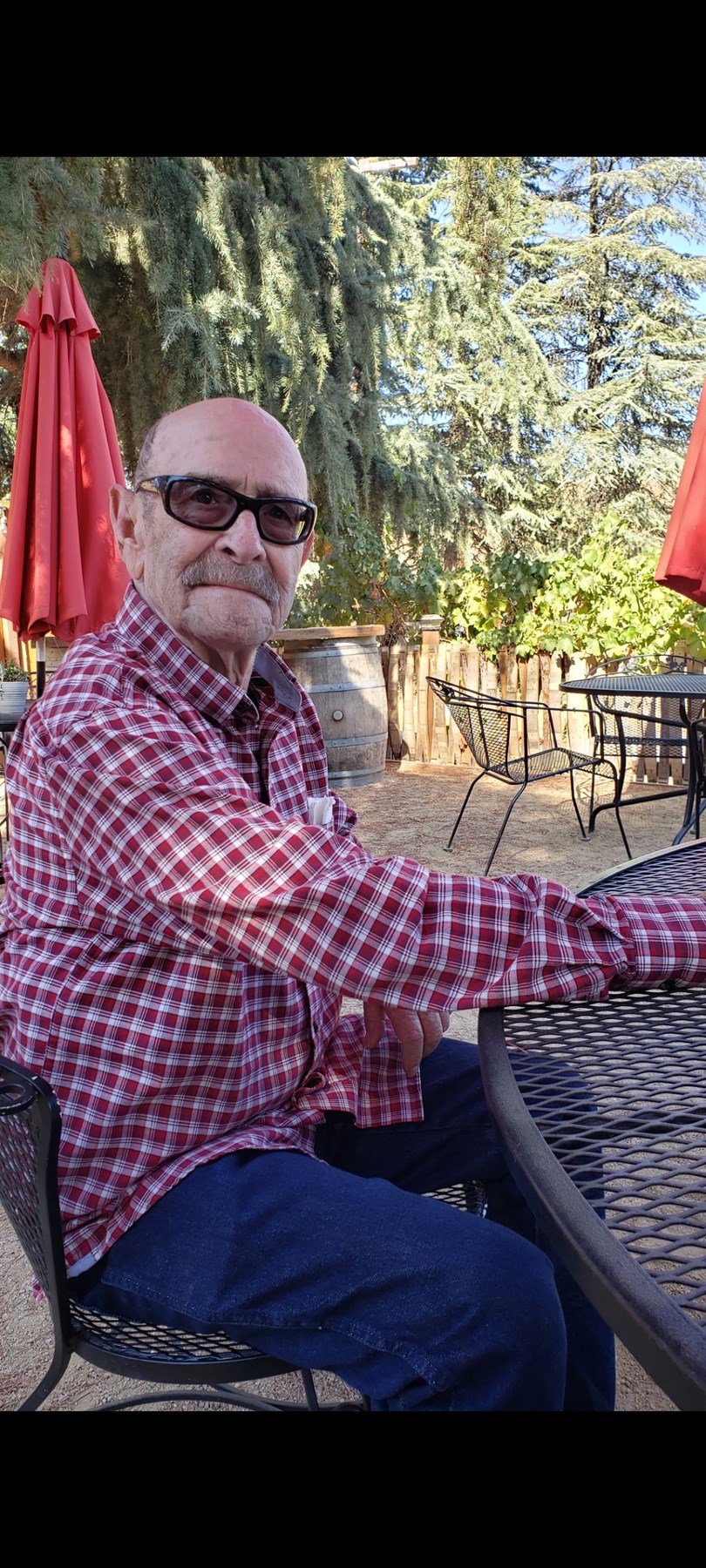 Avis de décès de Joseph Dennis Soto