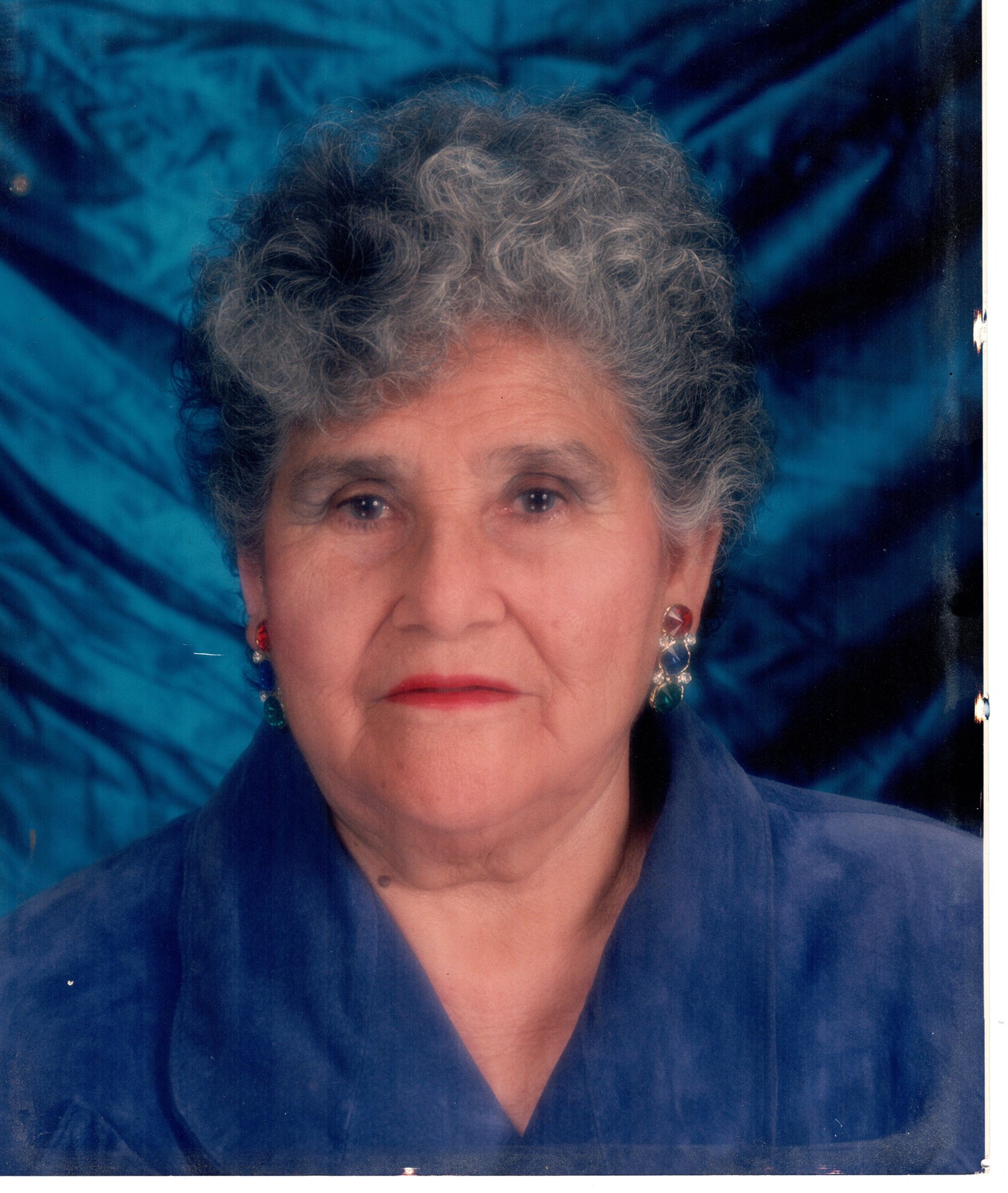 Obituary of Lina Campos