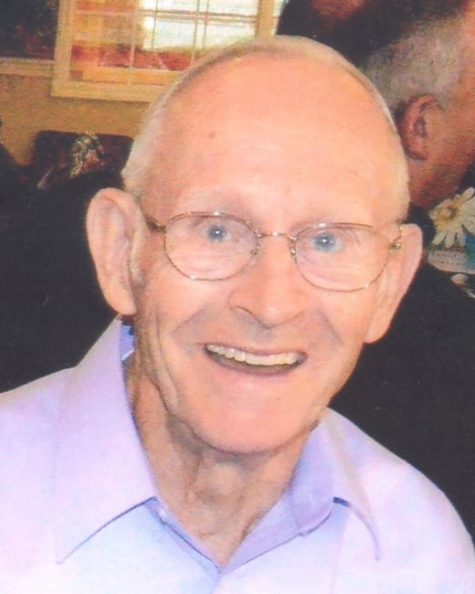 Obituario de James E. Smith