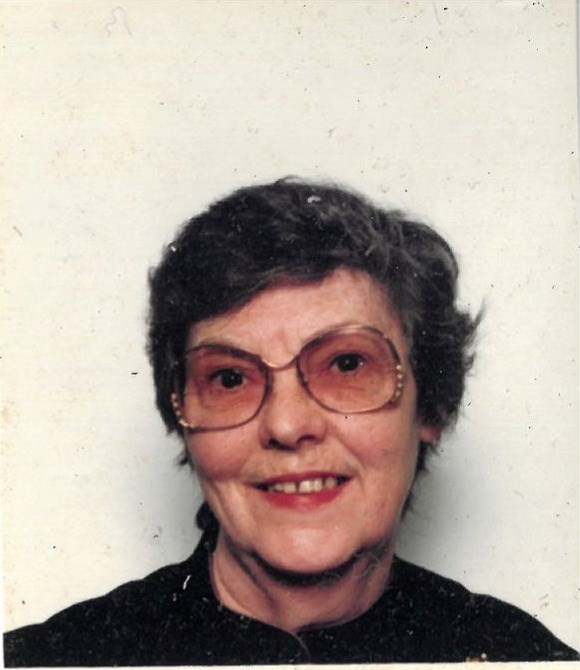 Obituario de Yvonne Mary Hill