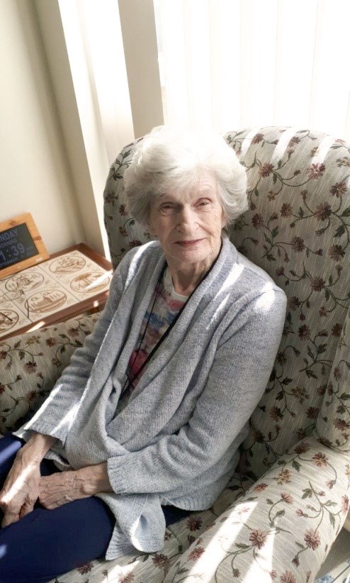 Obituary of Elizabeth "Betty" Van Hezewyk