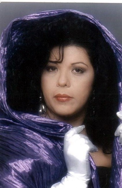 Obituary of Lucia Flores Snider