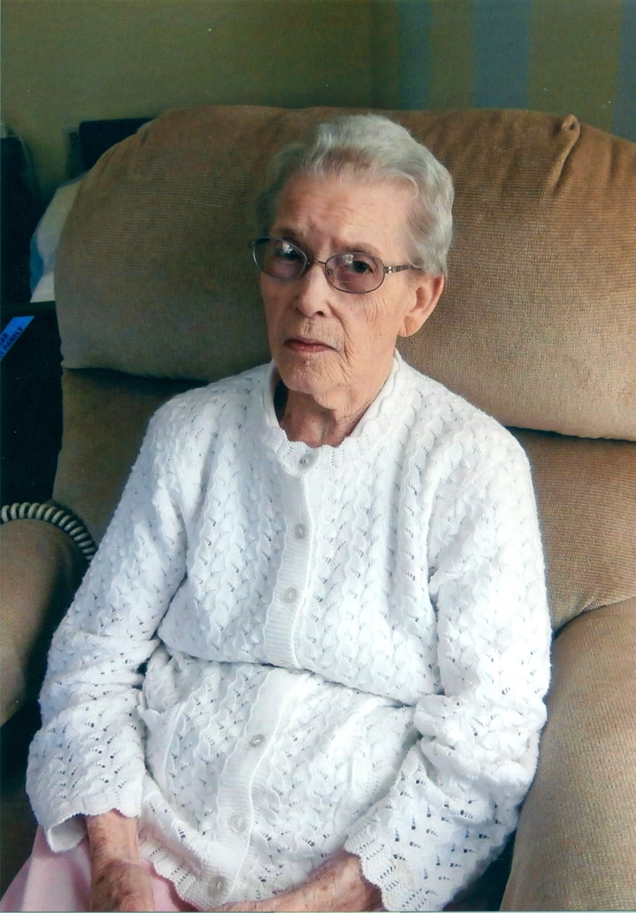Obituary of Lois Templeton Tomlinson Knight