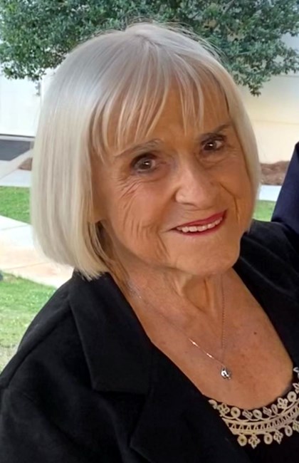 Obituary of Mary Elizabeth Thorne-Raff