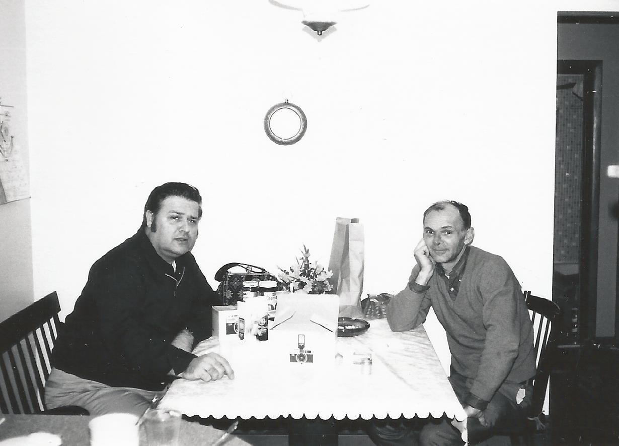 Obituary of Robert E. Lee Hettchen