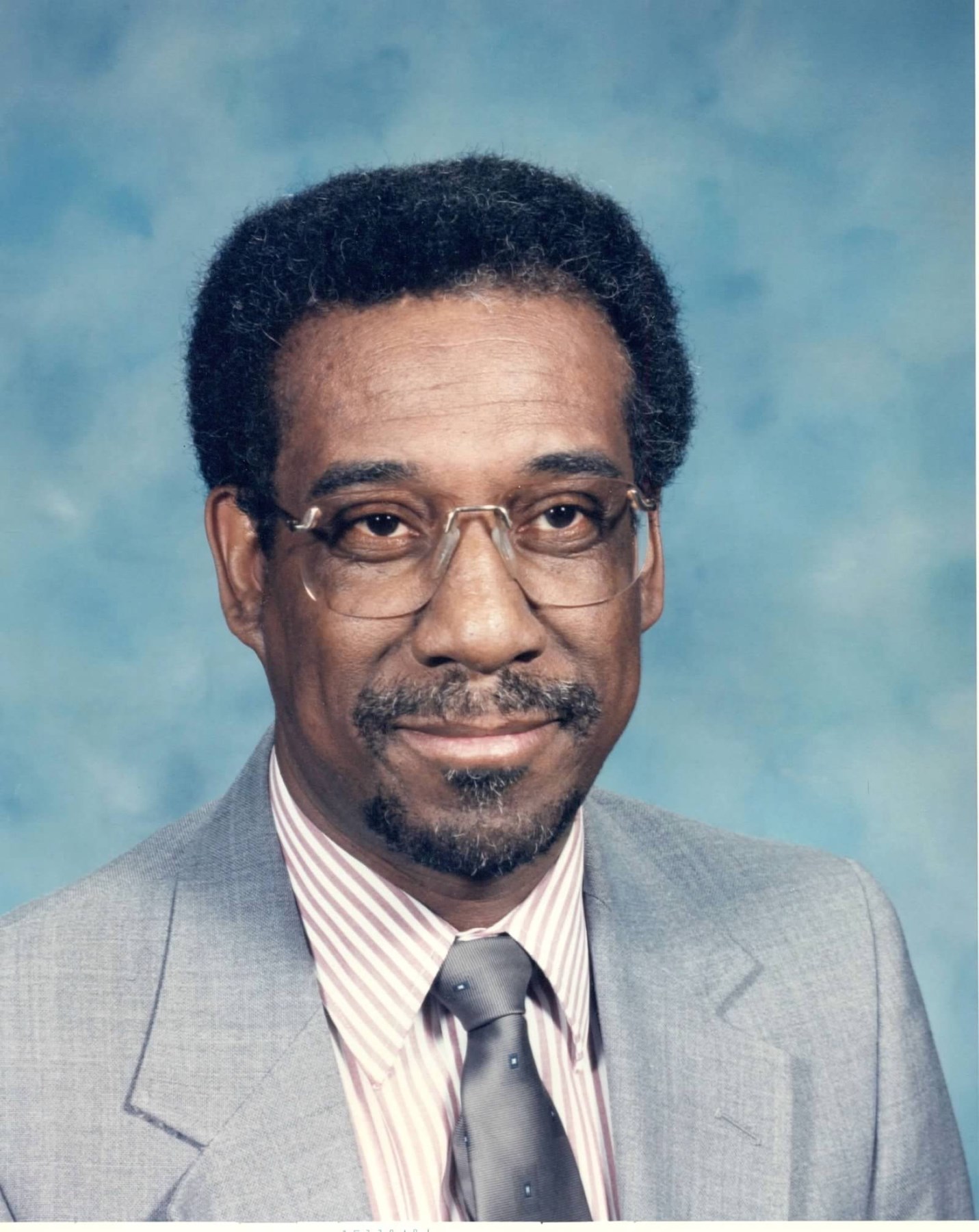 Obituario de Dr. Clarence Henry Horn