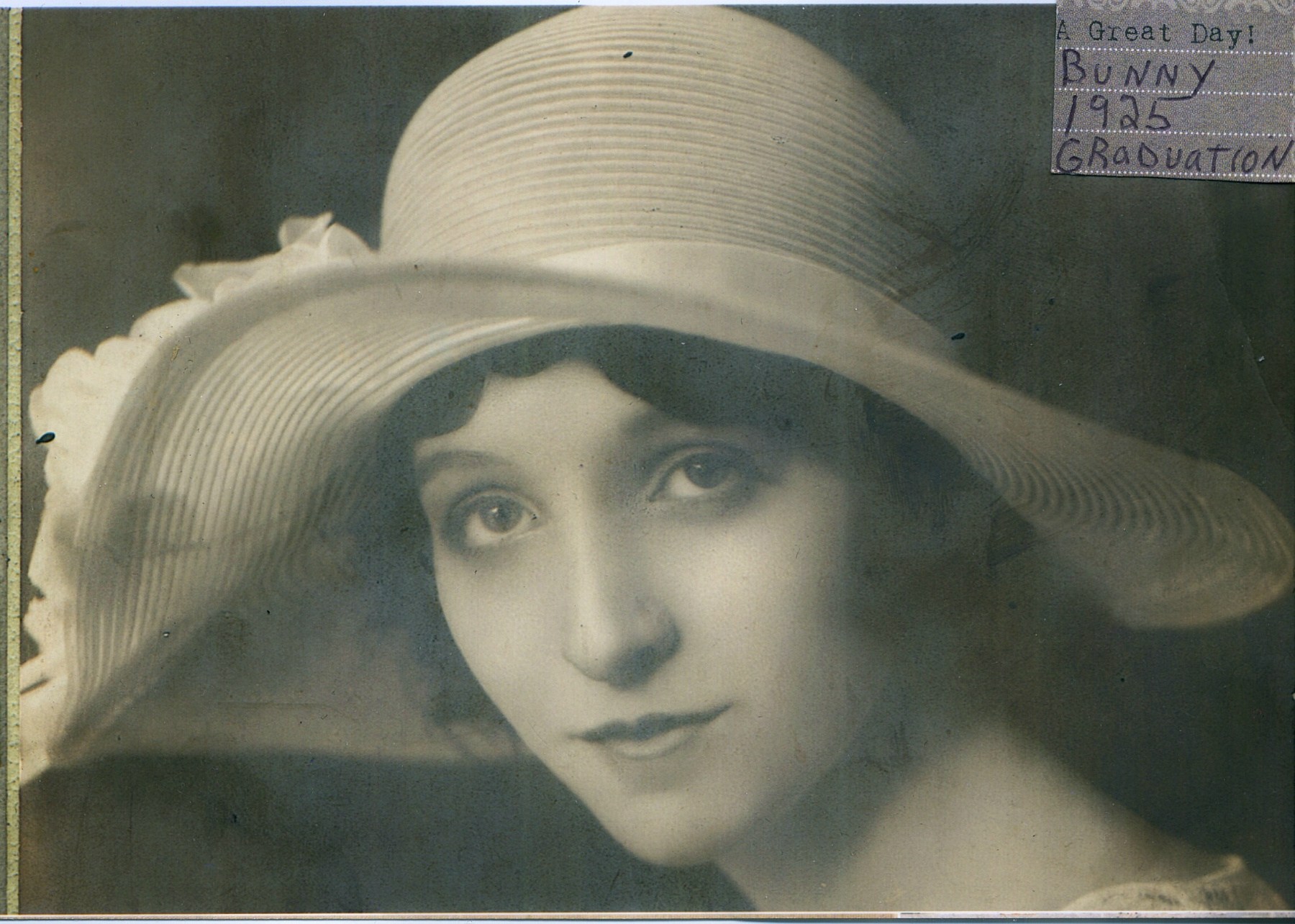 Obituary of Helen "Bunny" Sykes Huffstodt