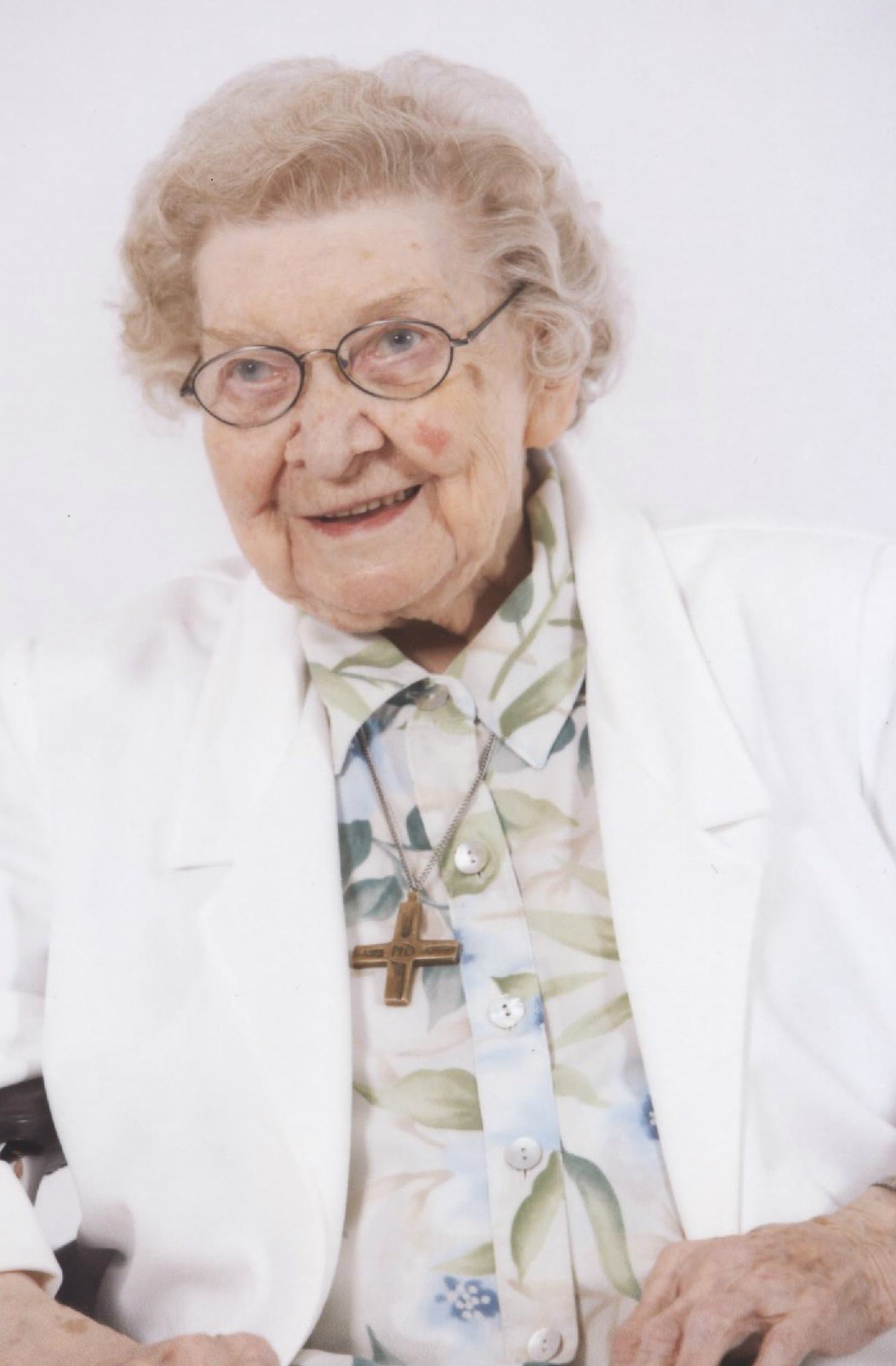 Obituary of Sister Marie Hoelle