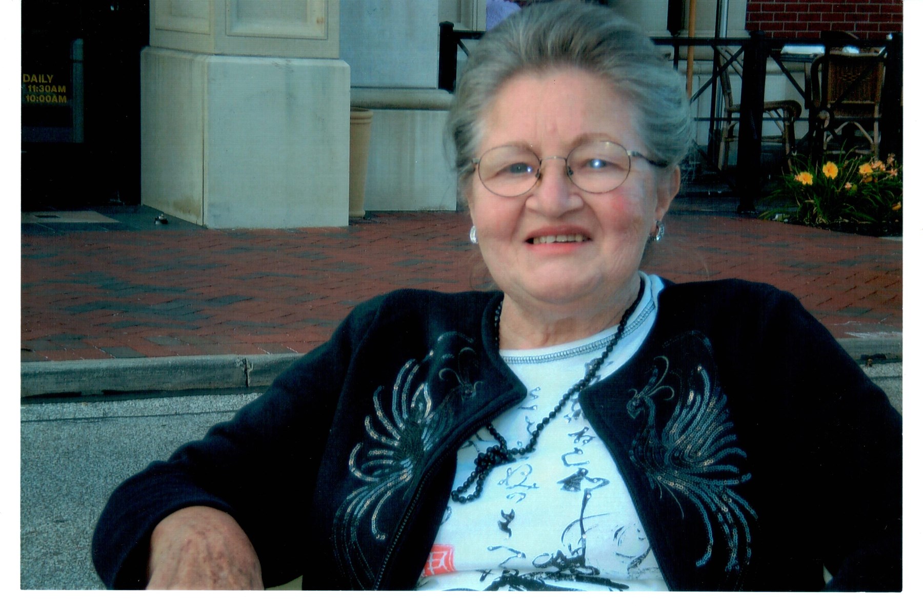 Obituary of Elfriede Klein