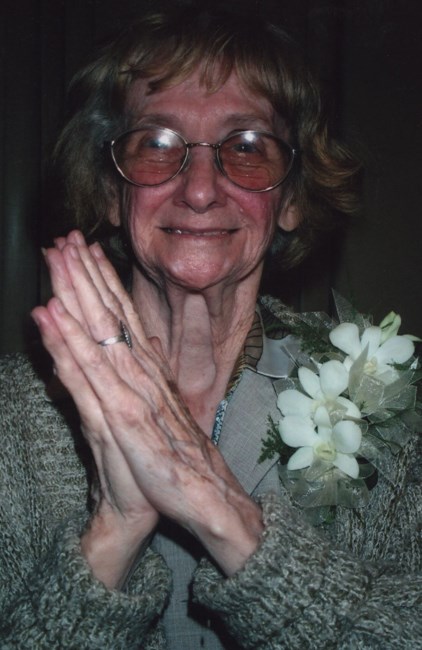Obituario de Virginia Barnes Mathews