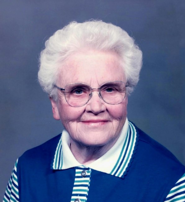 Obituario de Ruby E. (Poppe) Paustian