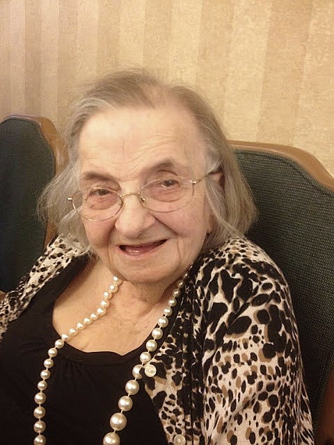 Obituary of Gladys A Goetsch