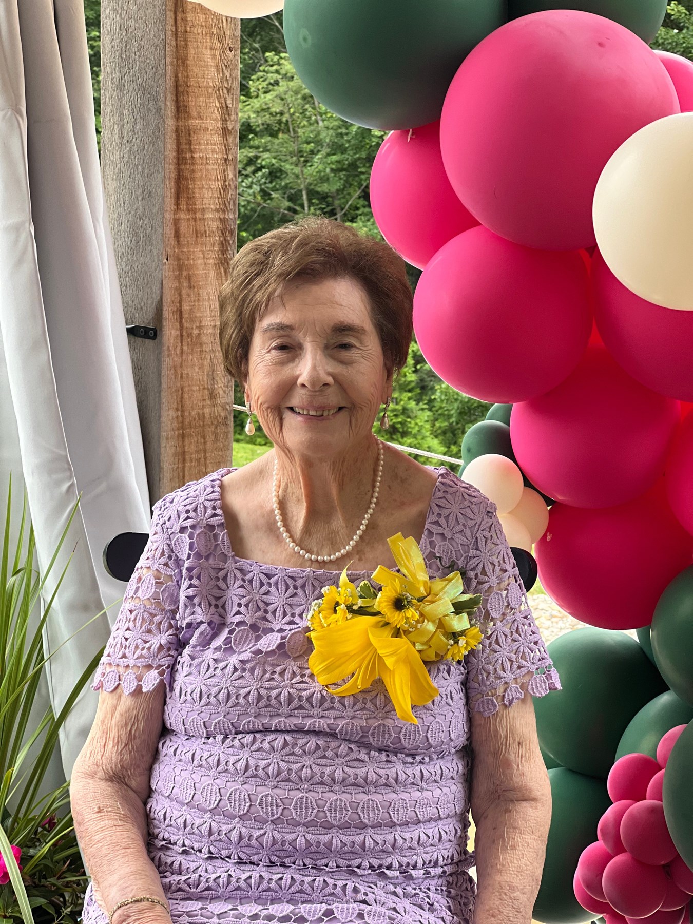 Obituary of Bonnie Hazel Howell