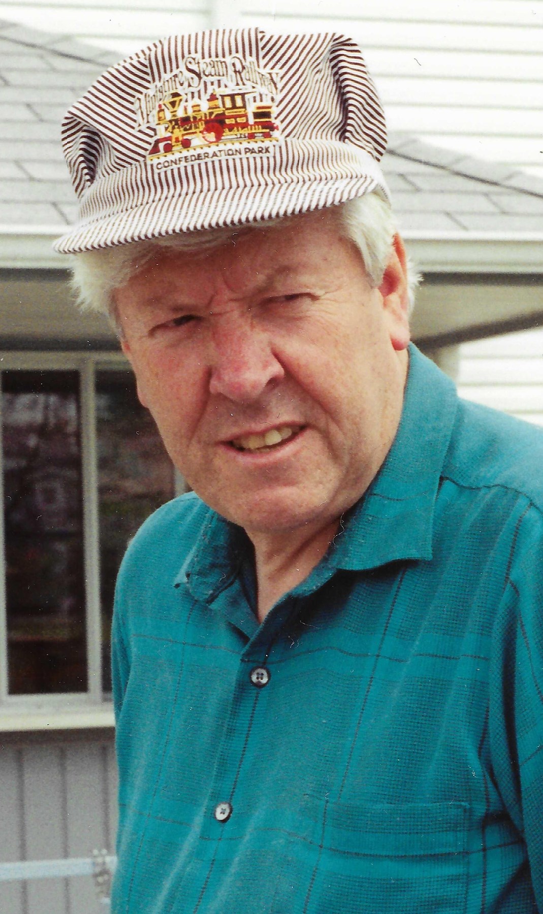 Obituary of Stephen "Lindsay" McDonnell