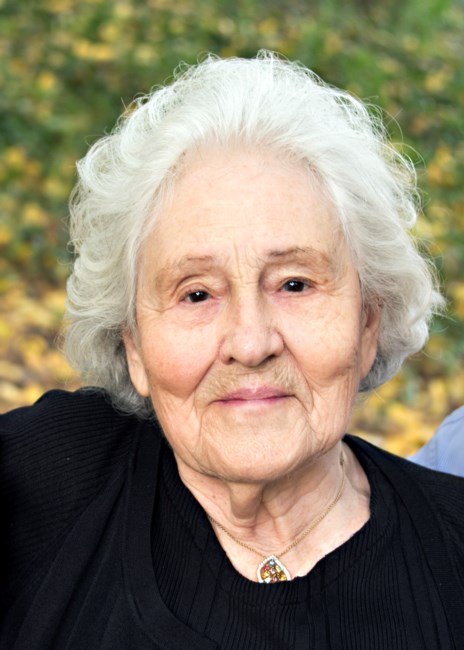 Obituary of Gertrude Bettencourt Sequeira