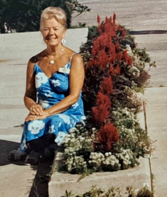 Julie Madeline Decarlo Obituary Manchester, NH