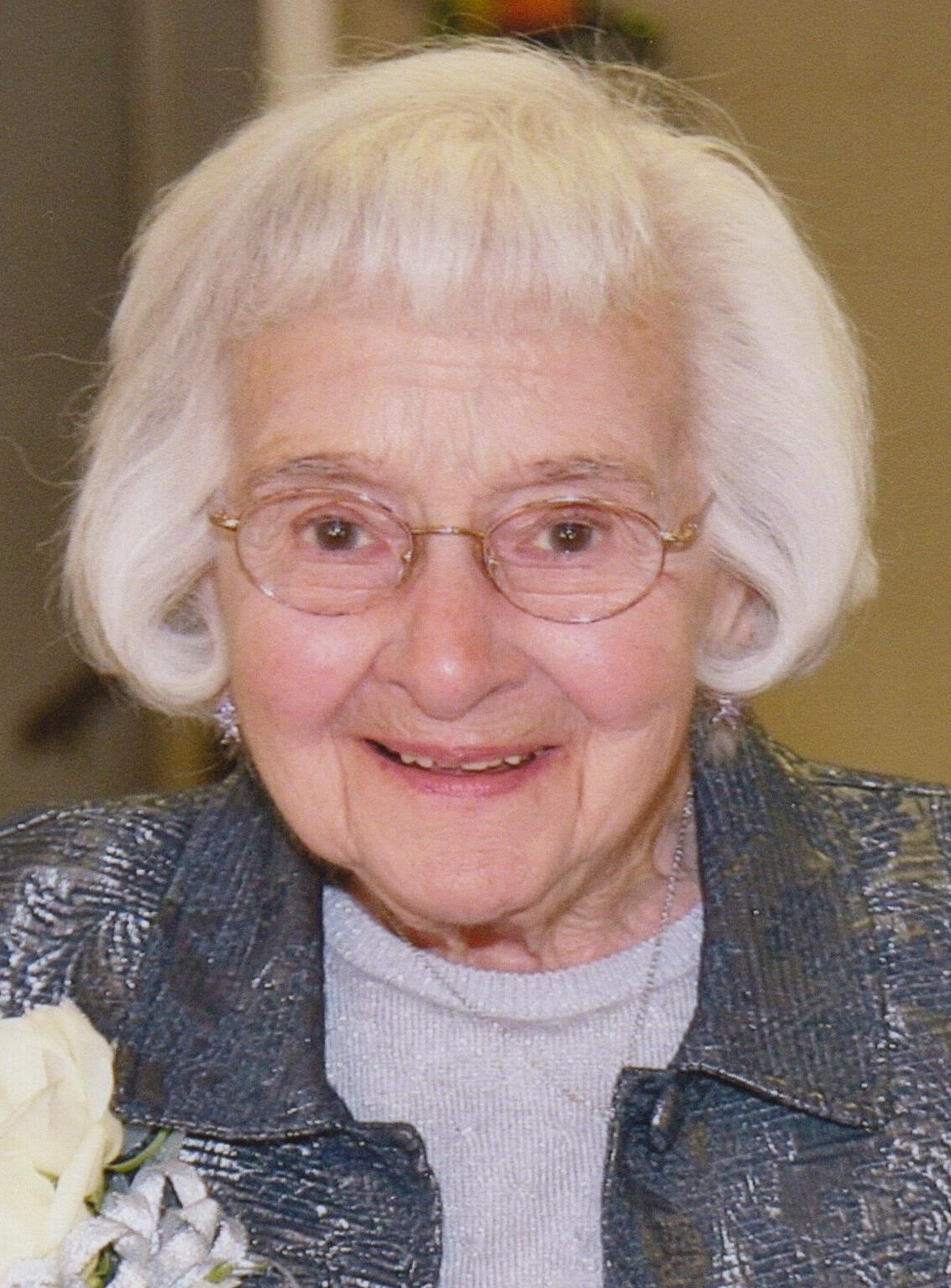 Mary Medlen Obituary White Lake, MI