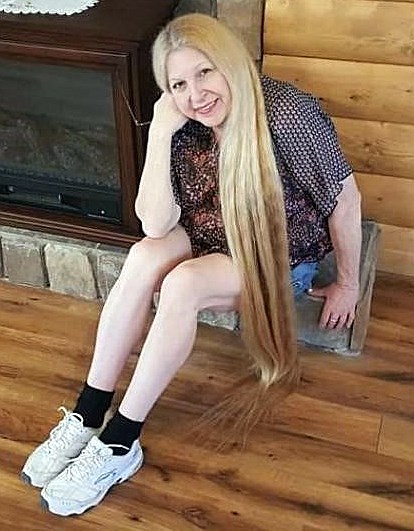 Obituary of Leslie Joyce Davis