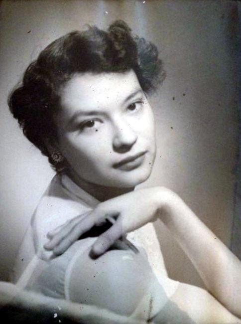 Obituary of Clementina M. Ramos