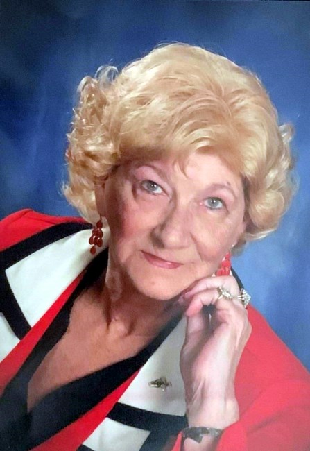 Obituario de Mrs. Evelyn R Clements