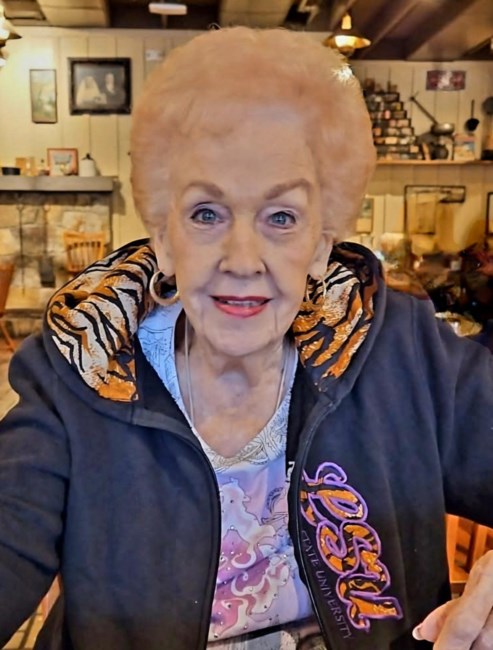 Obituary of Bonnie Jean McNally Luker