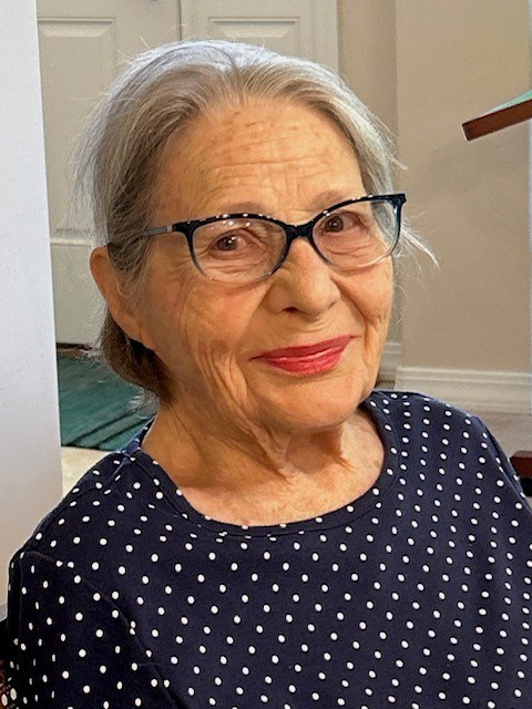 Obituary of Rae M Benton