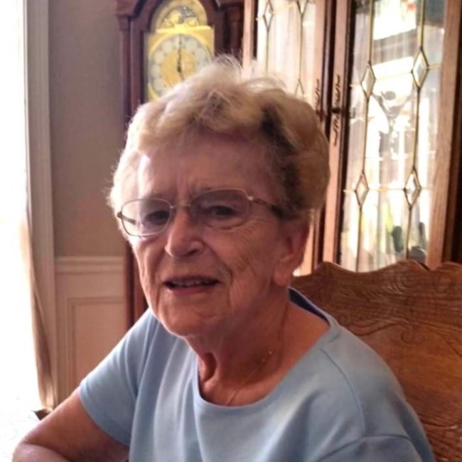 Obituary of Phyllis Maxine Isham