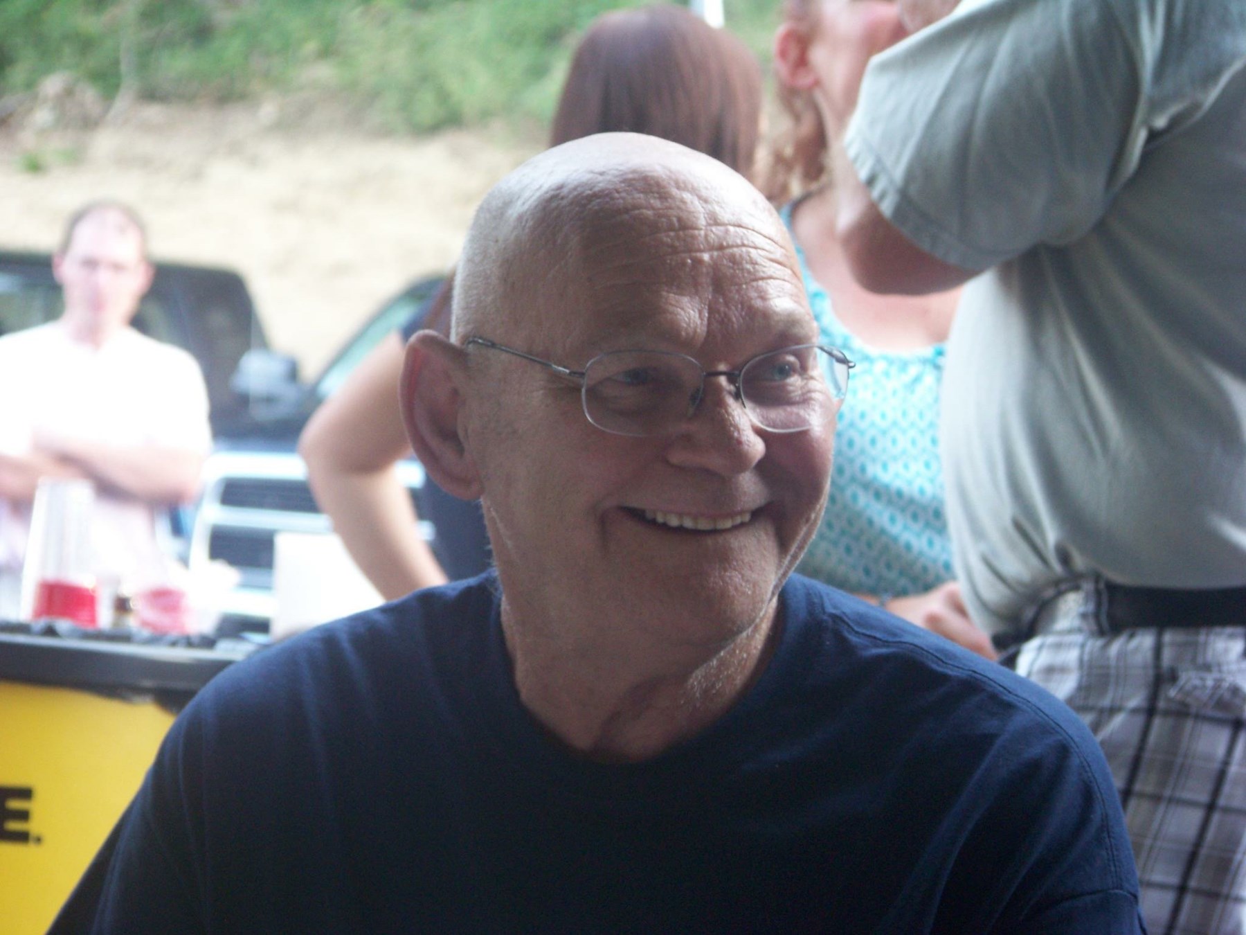 Obituario de John J. Dee